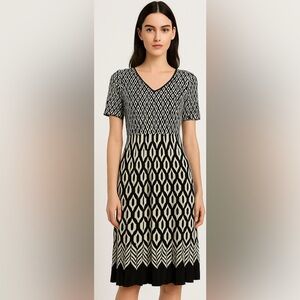 Pleated Geometric Print Midi Dress – Stretchy M/L black White Patterned Dress